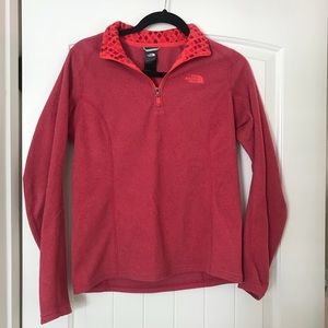 *SOLD* North face quarter zip fleece